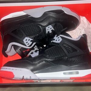 Never worn, brand new, great condition